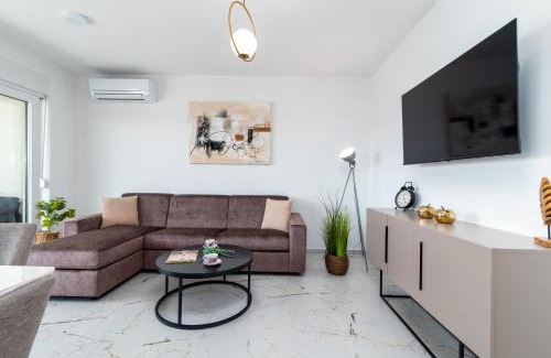 Trogir Apartment | Natura Vita Apartment-New Modern Apartment with City View & two Free Parking Spaces-10 min Walk to Trogir Old Town