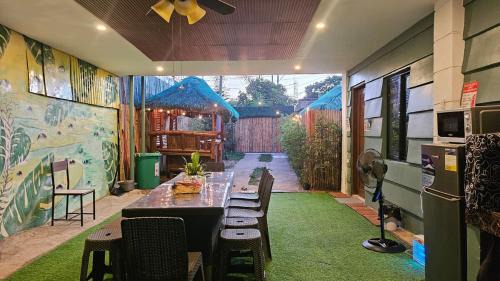 Dasmarinas House | Natural Haven with Netflix Kubo Videoke & Alfresco Dining