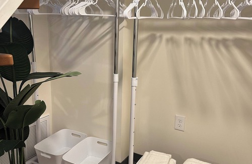 Mid-City Apartment | Natural Historic New Orleans Home - 7 Mins to FQ