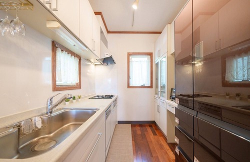 Atami House | Natural hot spring 6L giraffe service jacuzzi o/Atami Shizuoka