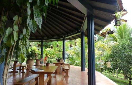 Dagua Hotel | Natural Luxury Birding Lodge