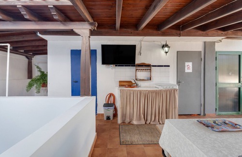 Alcala Apartment | 'Naturaleza De Alcalá' with Shared Terrace, Balcony and Wi-Fi