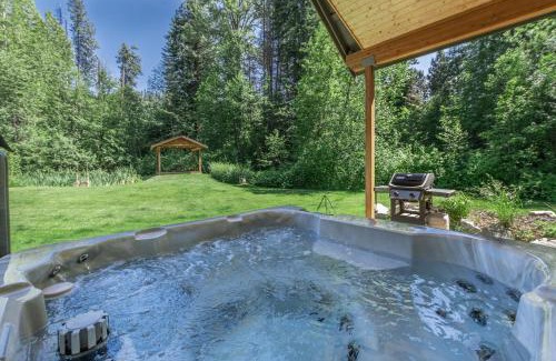 Leavenworth House | Nature Acres by NW Comfy Cabins
