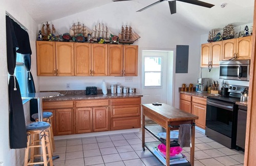 Weeki Wachee Gardens House | Nature Coast Retreats LLC