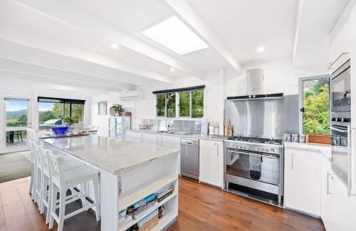 Dromana House | Nature Comfort Views Dromana Family Retreat