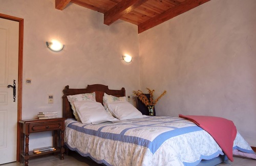 Martrin Cottage | Nature et Convivialité : Large gîte for up to 15 people in the Tarn.