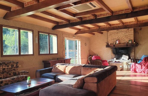 Castelnau-Magnoac House | Nature gîte for families and groups