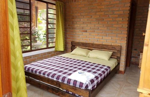 Nabon Cabin | Nature-Inspired Escape | Pool, Spa, & Group-Friendly Haven