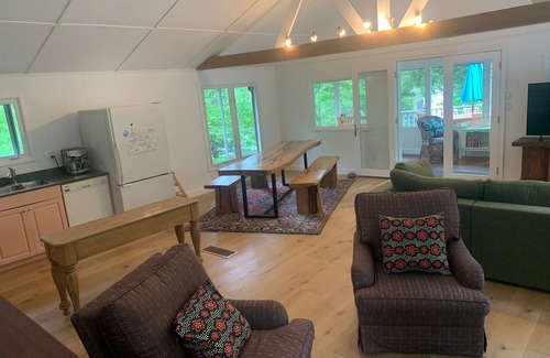 Frontenac Cottage | Nature Lover's Waterfront Retreat Near Kingston