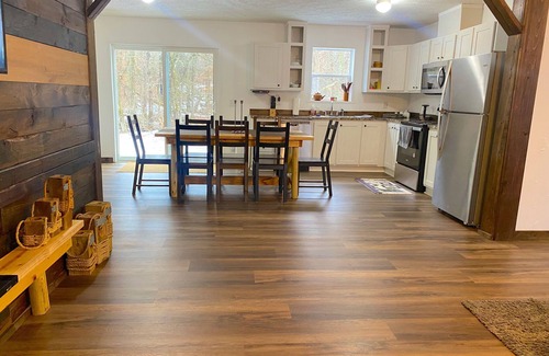 Friendship House | Nature lovers retreat! Near Castle Rock Lake/25 Min from Dells