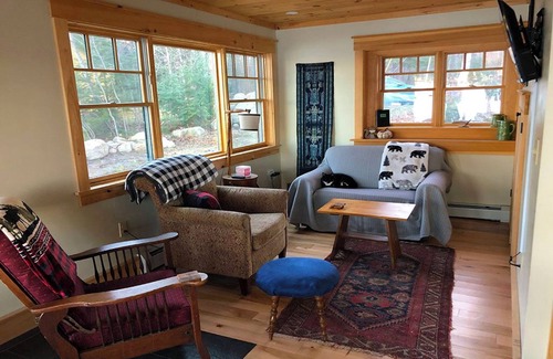 Bridgton Cabin | Nature pure. Lakeside cabin near skiing and the charming town of Bridgton.