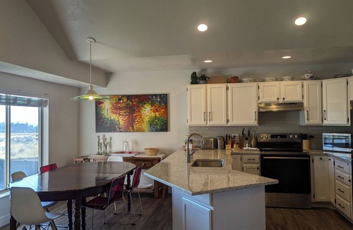 Sandy House | Nature's Playground for All Seasons. Near World Class Ski Resorts & Golf Courses