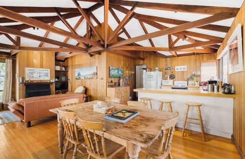 Eagle Bay House | Nature's Retreat Eagle Bay