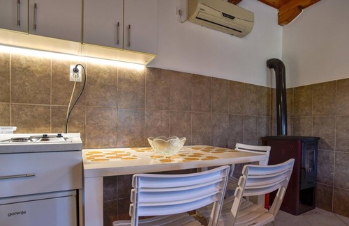 Kovaci House | Nature View House w Terrace Near Beach in Budva