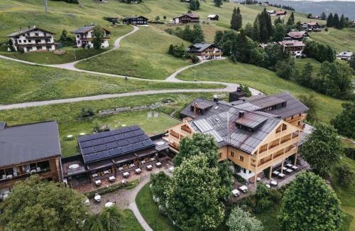 Hirschegg Hotel | Naturhotel Chesa Valisa