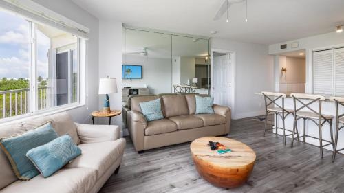 Tavernier House | Nauti Hideaway Ocean Pointe 2314