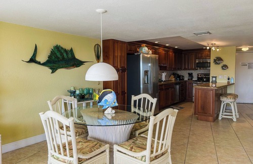 Key Largo Apartment | Nautical Hideaway - Ocean View - Pool - 2 Kayaks