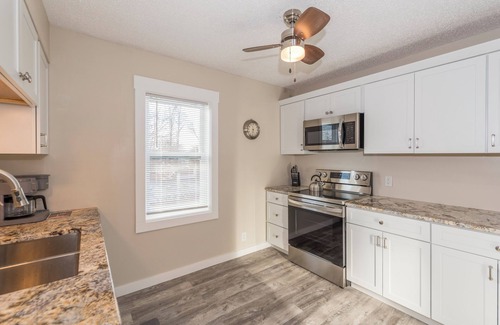 Crosby Apartment | NAUTICAL NOOK - Terrific 2-bedroom apartment with AC in charming Crosby