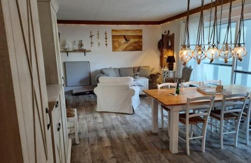 Berensch House | Nautik Comfortable holiday residence