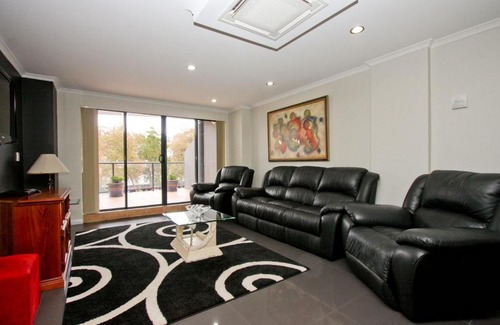 Newcastle Apartment | Nautilos On The Harbour