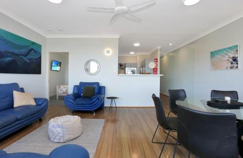 Hawks Nest House | Nautilus 5
