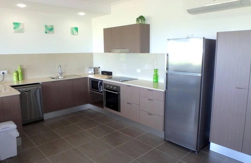 Mission Beach Hotel | Nautilus Apartments