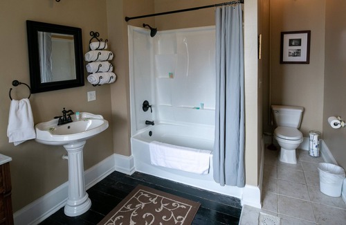 Nauvoo Hotel | Nauvoo Temple House Hotel