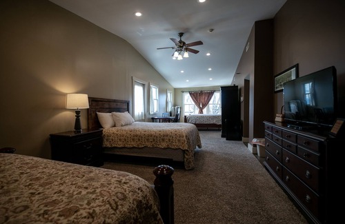 Nauvoo Hotel | Nauvoo Temple House Hotel