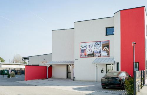 Wiener Neustadt Apartment | Nava Motel & Storage
