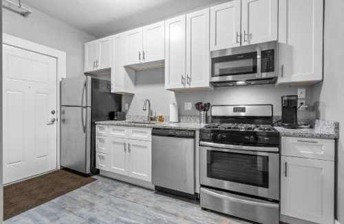 Sherman Hill Apartment | Navarre Apartments