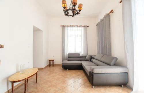 Vivlos House | Naxos Family House in Vivlos