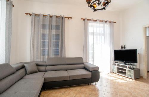 Vivlos House | Naxos Family House in Vivlos