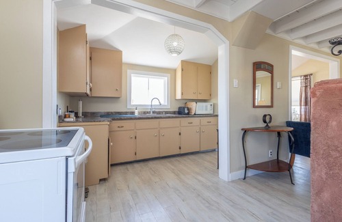 Yarmouth House | nCape Forchu Guest house