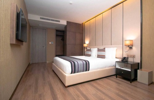 Lome Hotel | nCIKA GOLDEN HOTEL AND SUITES