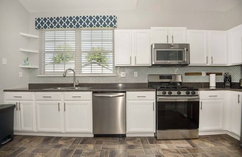 Oswego House | nCozy ranch with 4 bedrooms