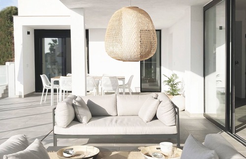 Estepona Villa | nDesigner Villa - Private pool - Families/Beach + Marina + Golf 5 min drive