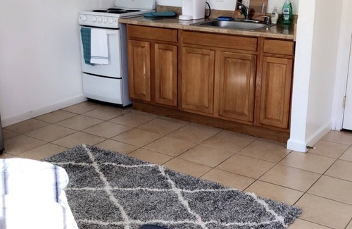Richmond Apartment | Near Bart, Ferry, Kaiser, Richmond Refinery & 580/80 HWY