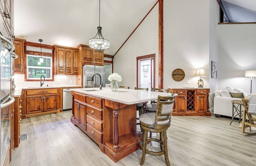 Pineville House | Near Bella Vista Trails & Elk River: Family Home!