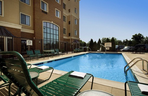 Linthicum Heights Apartment | Near BWI Airport. Free Breakfast, Outdoor Pool | Staybridge Studio