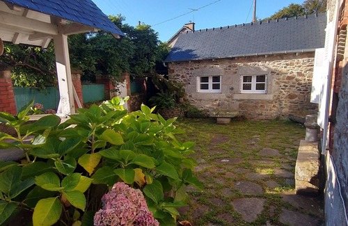 Plouha House | Near cost, between St-Quay and Paimpol, comfortable family house with garden