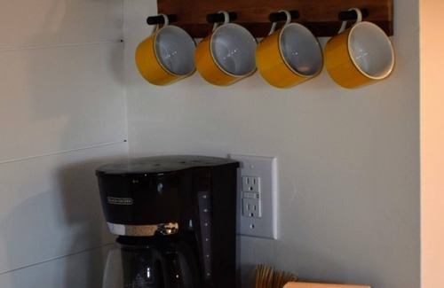 Hendersonville Cottage | Near Dupont State and Pisgah Nat. Forest