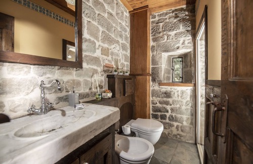 Pratovecchio Other | Near FLORENCE dreams MEDIEVAL TOWER LUNGARNO, JACUZZI ROOF for couple in love