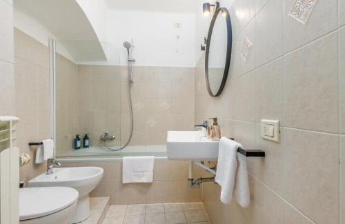 Citta Alta Apartment | [near Funicolar] Bergamo Alta Design HOUSE