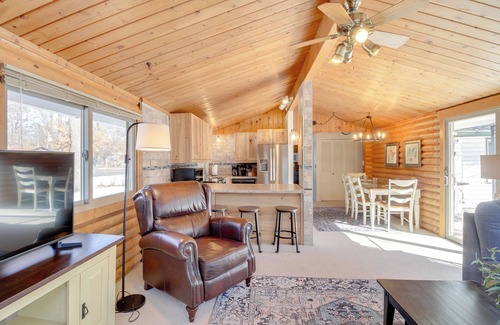 Breezy Point Cabin | Near Golf & Pelican Lake: Log Cabin w/Deck!