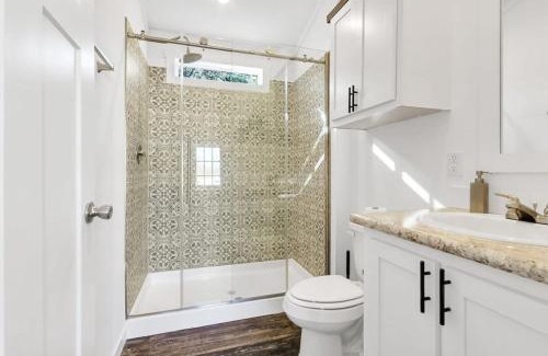 Owens Cross Roads House | Near Hiking at Green Mountain - Tiny Stay Getaway