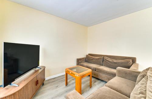 Albany House | Near Hospitals Home with Yard in Albany!