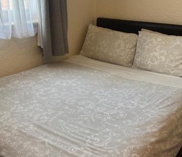Beeston House | Near Hylands hotel
