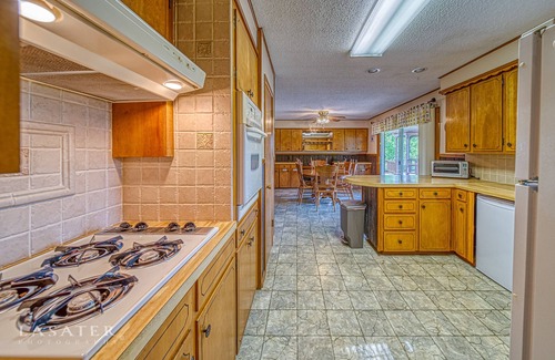 Mt. Sherman Other | Near it ALL! Huge farmhouse sleeps 8, 5 mins to Buffalo River, Climbing, Hiking