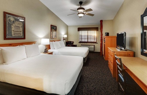 Moline Hotel | Near Lake, Deluxe 2 Queen, Stoney Creek Quad Cities, Pool | 2 Units