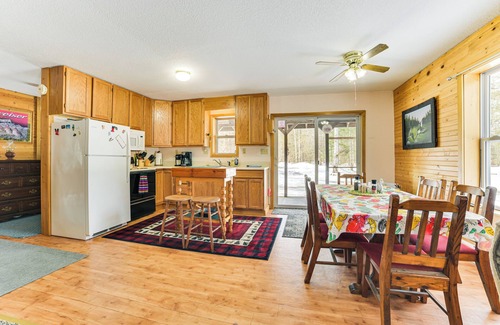 Detour Township Cabin | Near Lake Huron: Secluded Goetzville Cabin w/Deck